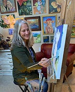 thumbnail_Rita-in-studio_edited.jpg