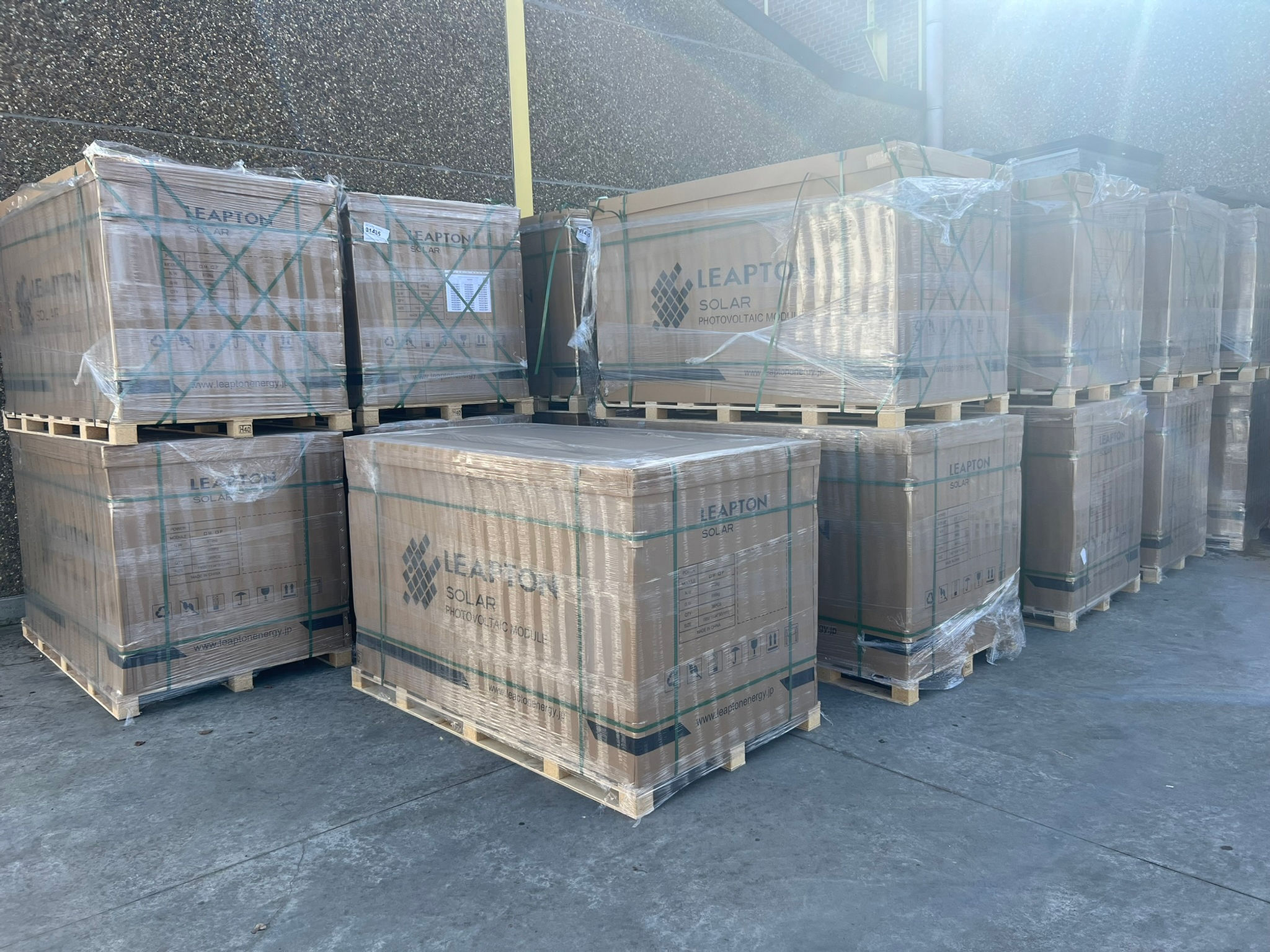 LEAPTON SOLAR LP182*182-M-60-NB-500W
