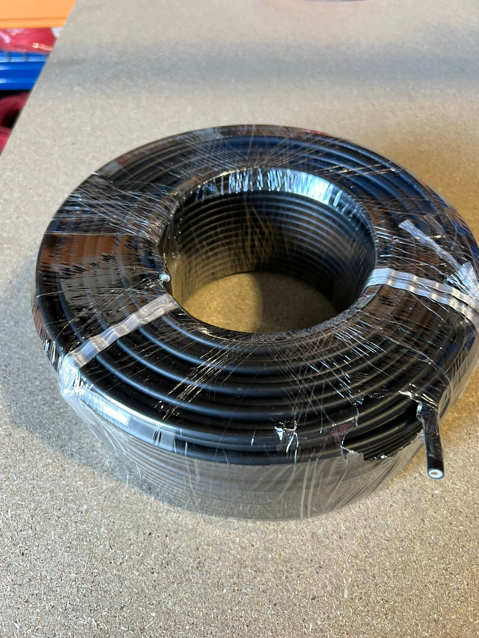 Câble solaire double isolation 6 mm² H1Z2Z2-K noir  100 M