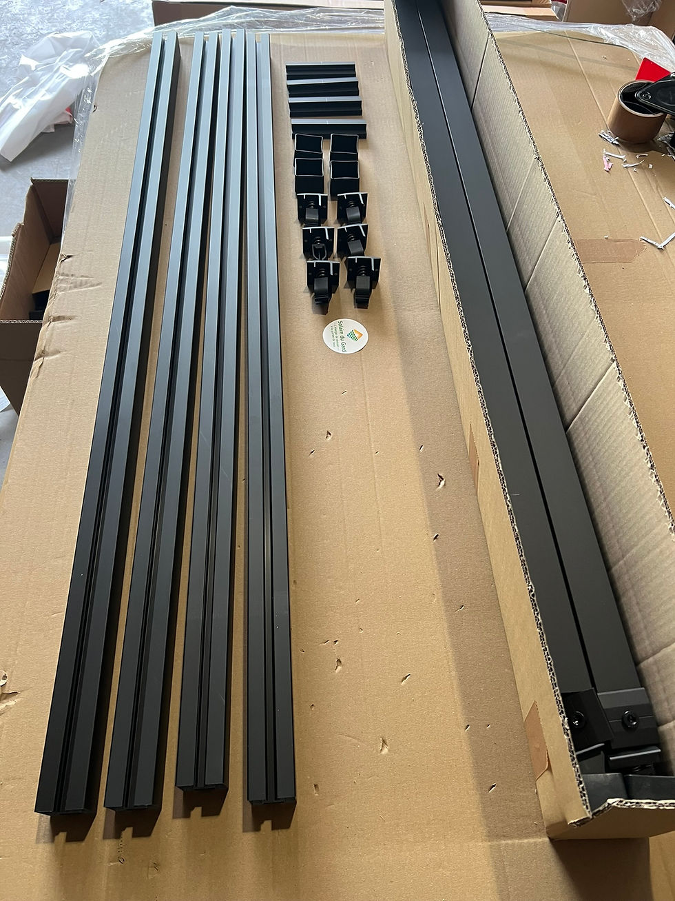 Kit de fixation sur tuiles pour 2 panneaux solaires en mode portrait