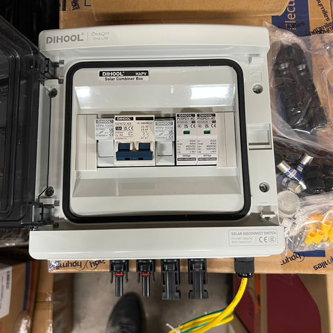 Coffret photovoltaïque Dihool entrée et sortie MC4- 1 boucle DC