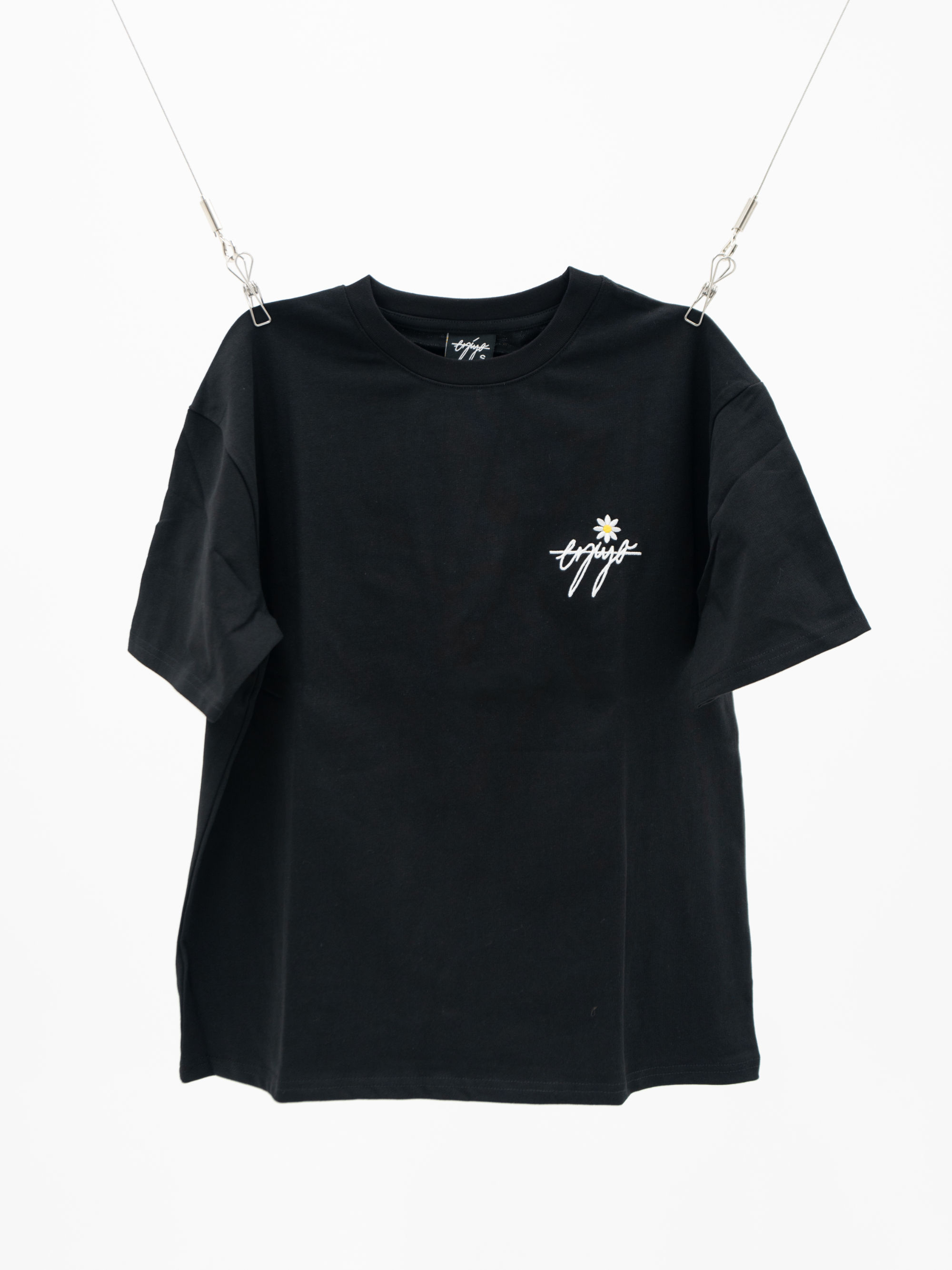 BLACK BOUQUET TEE