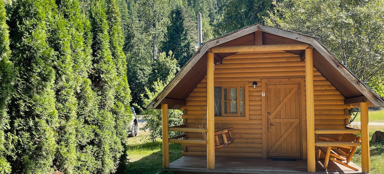 exterior of rental cabin