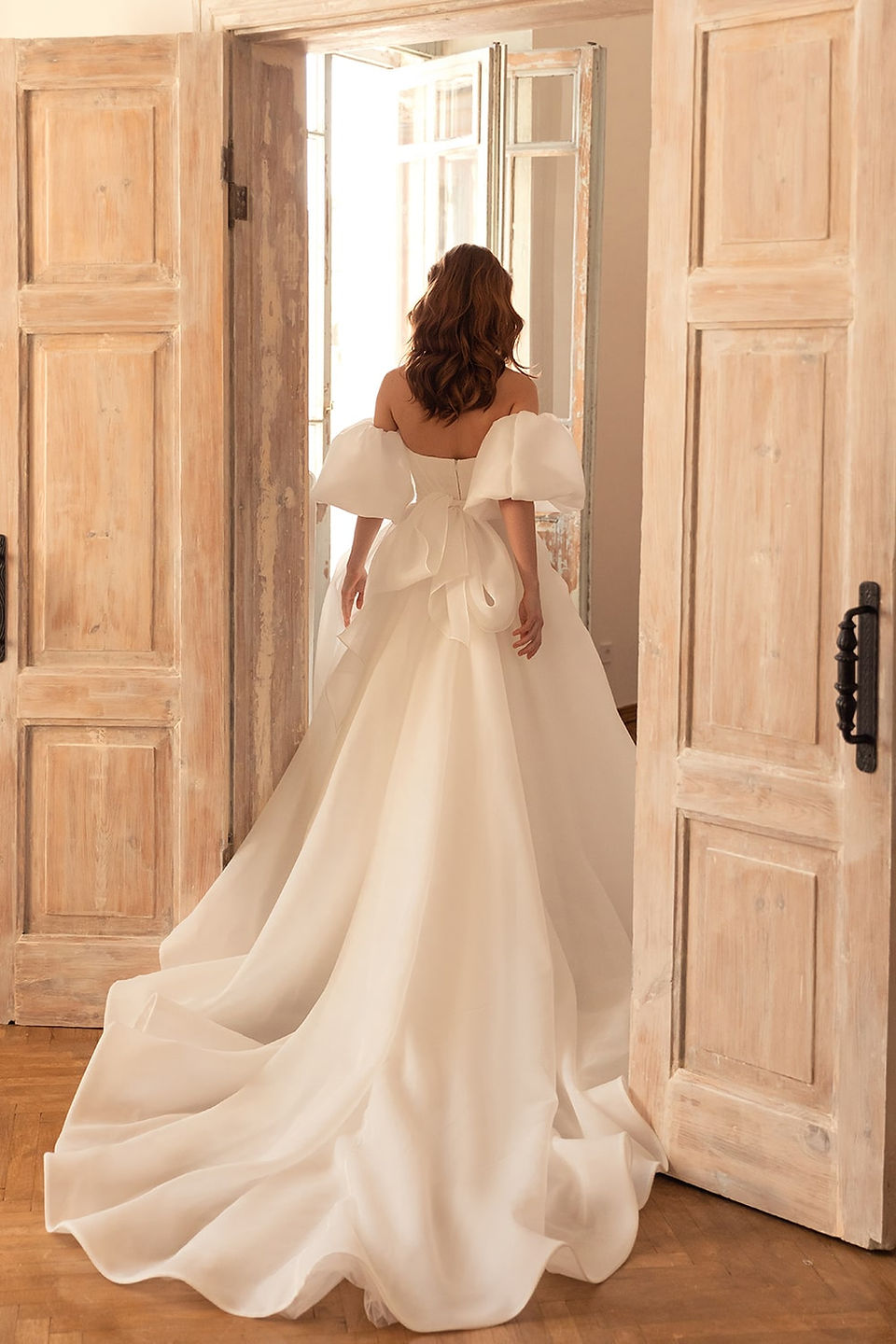 Eva Lendel Samanta wedding dress at Elizabeth Kate Bridal Crowle Lincolnshire