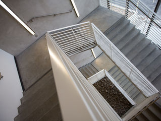 Como Evitar Erros ao Construir Escadas:                            Dicas da Rudini Rodarte