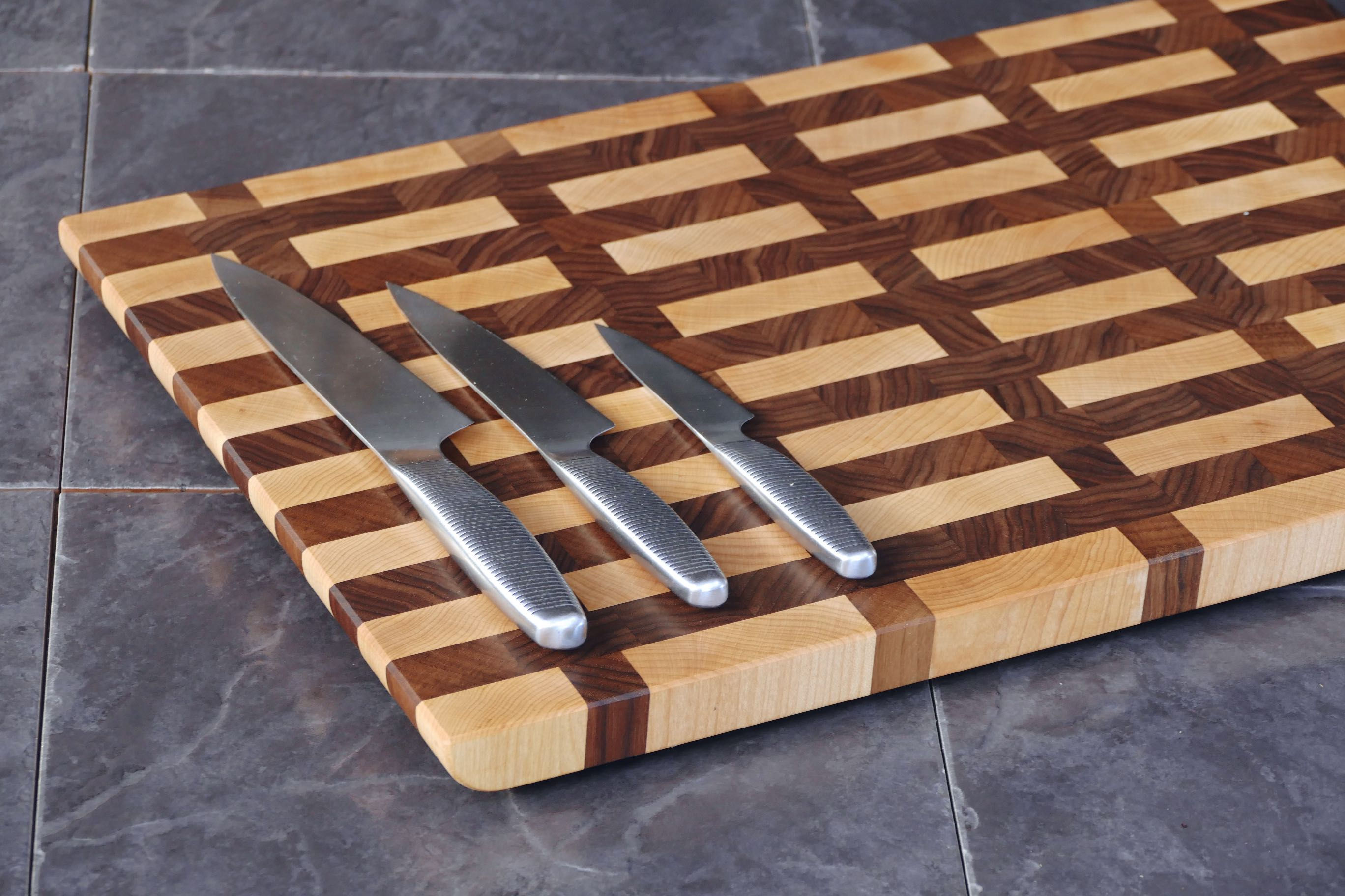 Special #4 (600 × 370 × 30 mm)