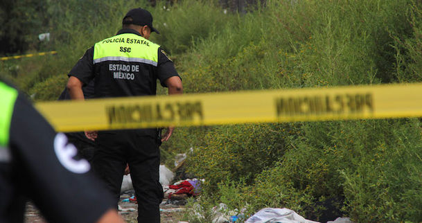 Dos hombres y una mujer son ejecutados en Edomex; dejan vivos a niña de 6 años y a bebé