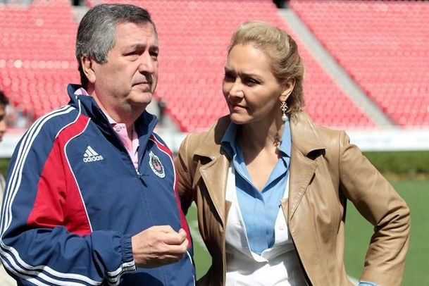 Oficializan divorcio Vergara - Fuentes.