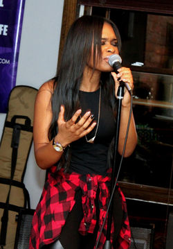 Singer, Leaux