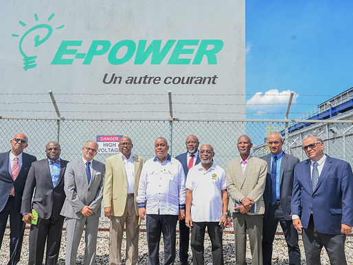 Le premier ministre Dr. Garry Conille en visite à la centrale électrique de E-Power…