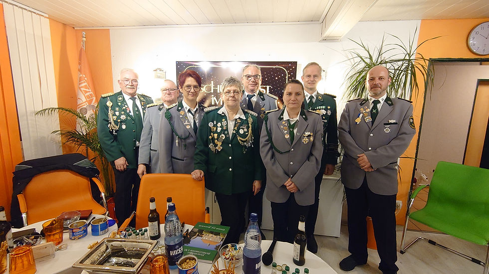 König Georg V. von Hannover Schützenkönig in Neuenhaus & Bathorner König mit der Schubkarre abgeholt