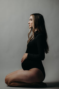 ALEXA_MATERNITY_SHANNON_ROCK_PRESERVE_STUDIO_B65A9481_websize.jpg