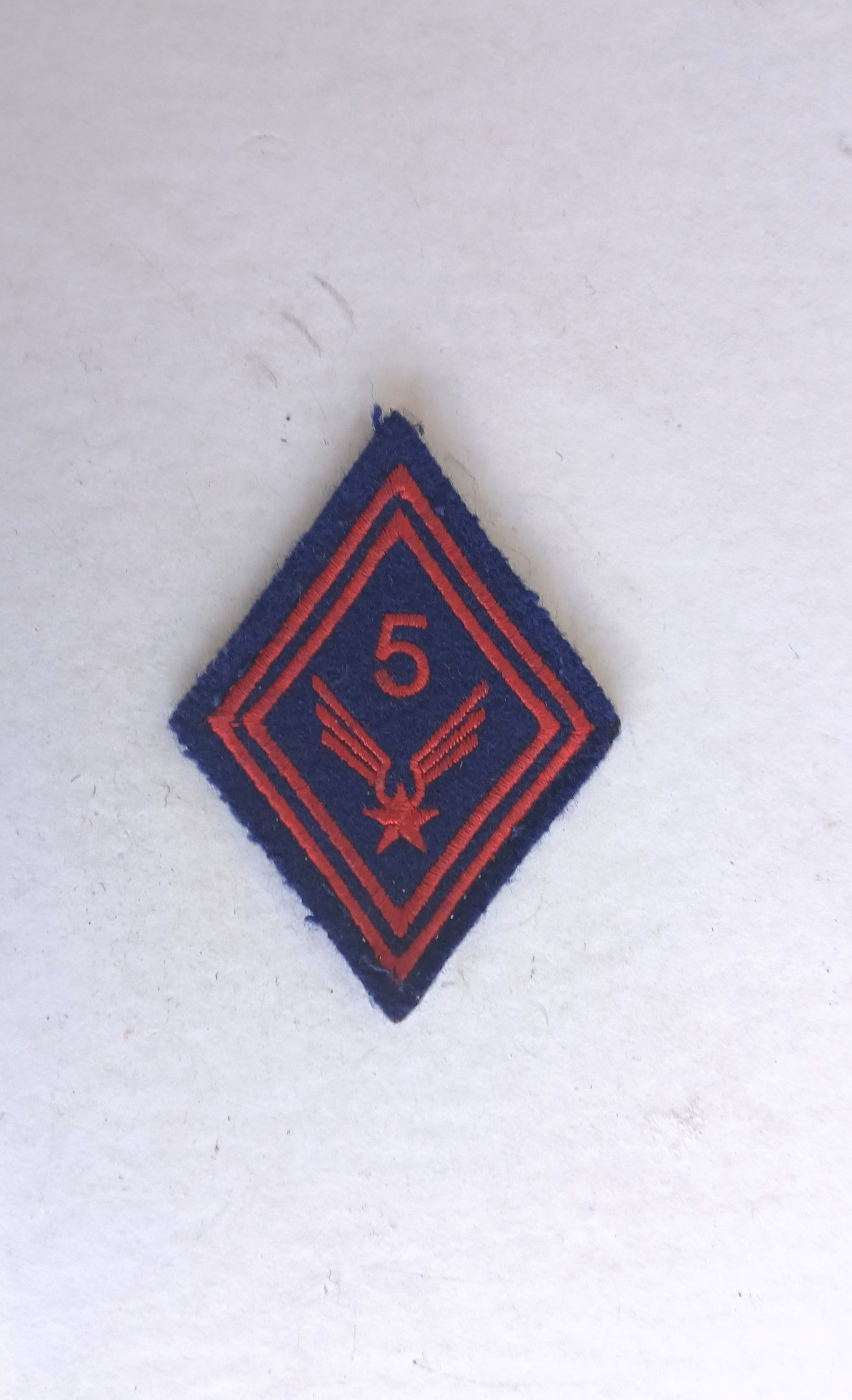 Ecusson mle 1945 - FR399805a Cadre, 5°RHC fond bleu roi