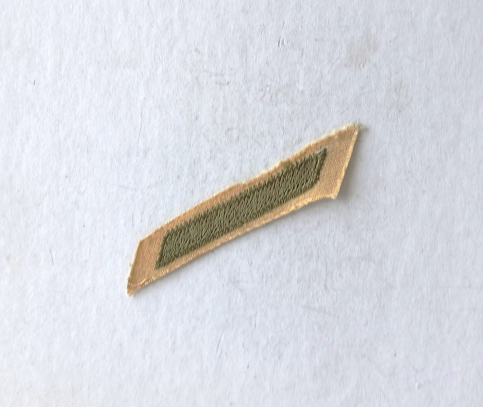 Miniature : Insignes divers - US40002d Service stripes 3 years khaki USMC