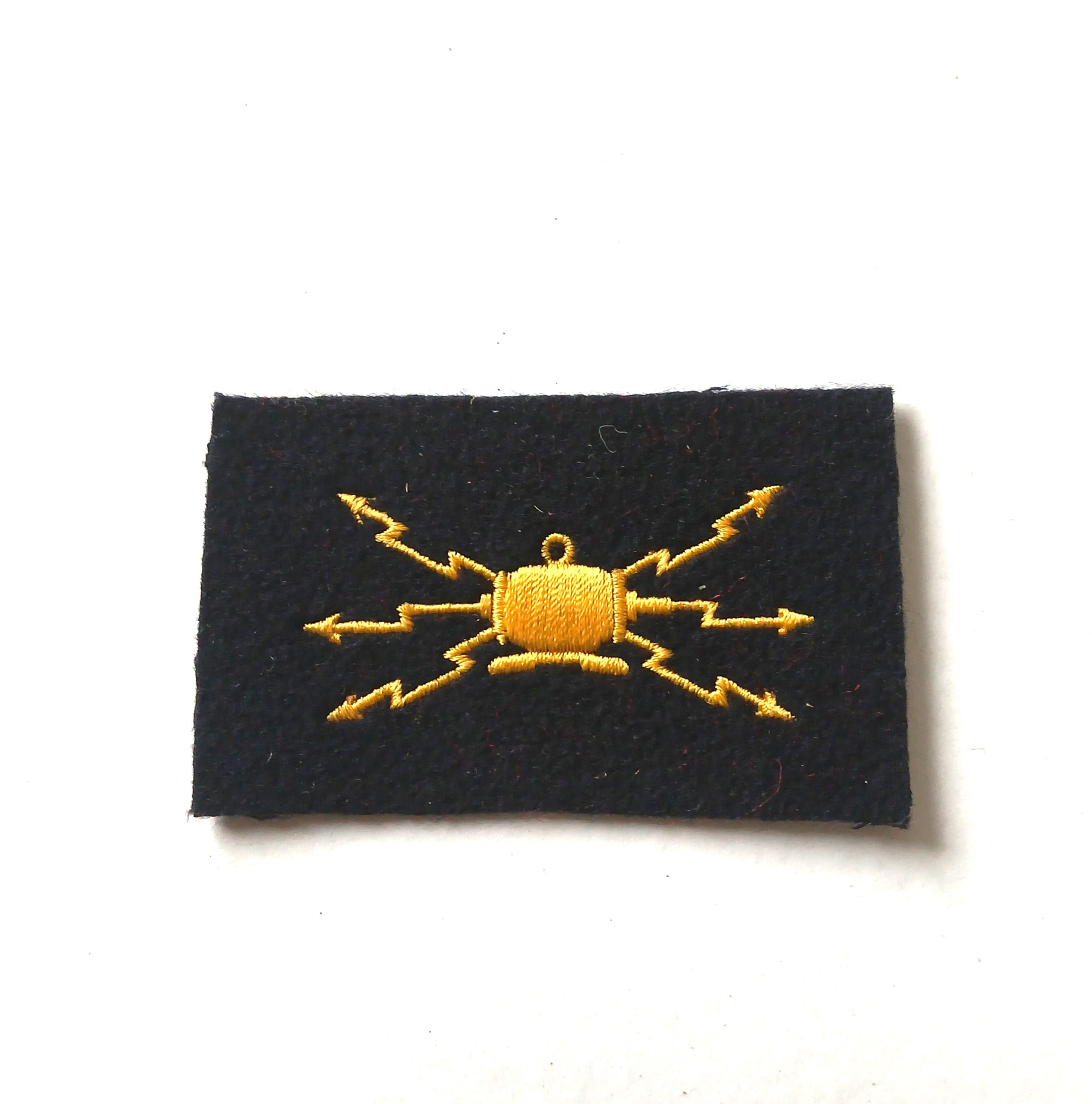 Écusson spécialité - FR112302b  Électrotechnicien O.M