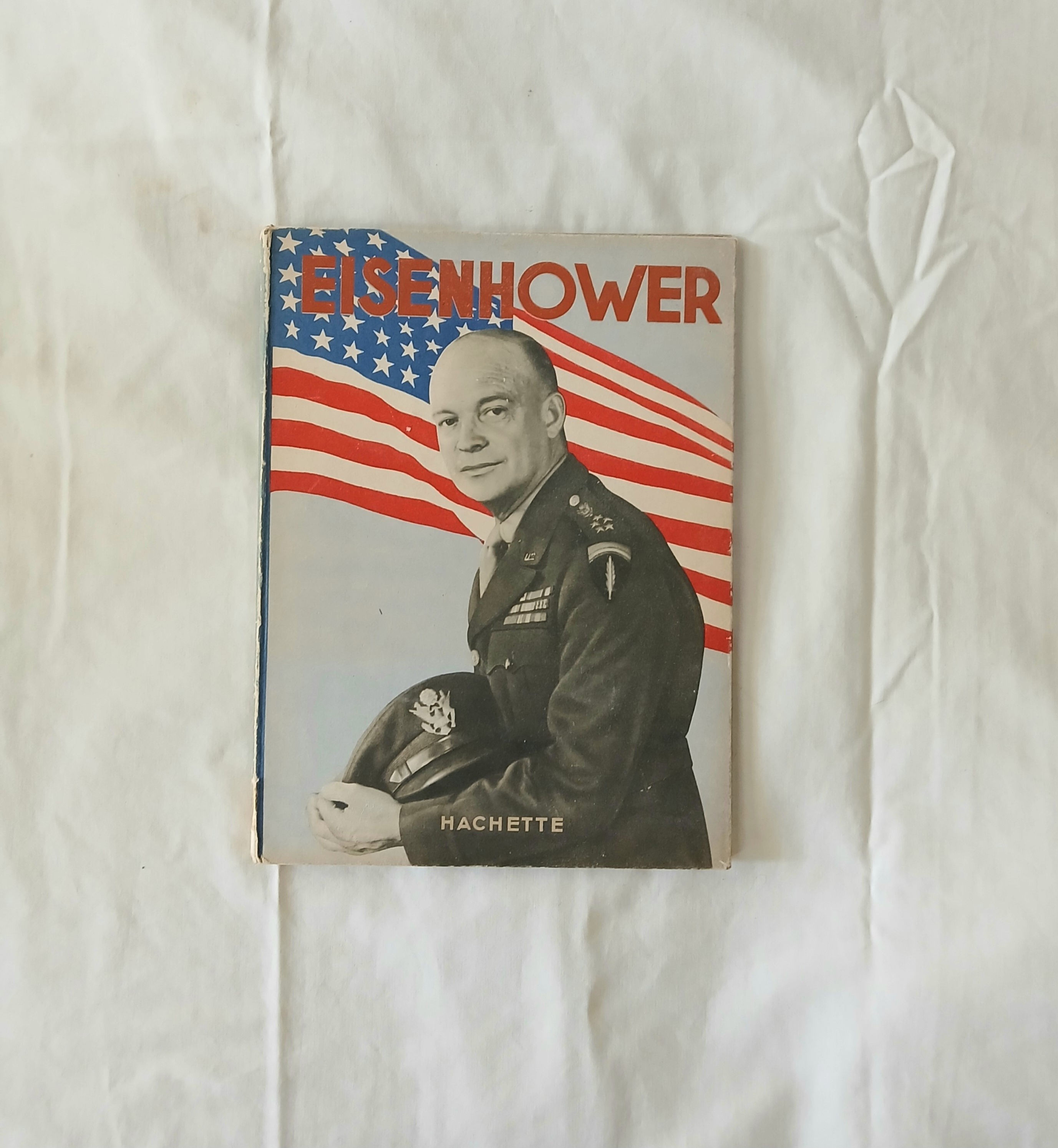 Personnage - LR329703d Livre Eisenhower 1945