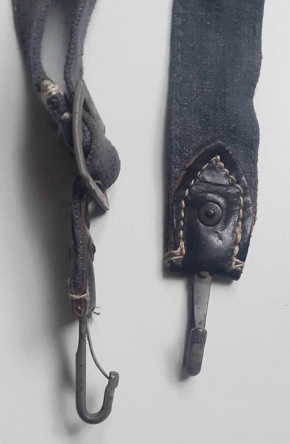 Miniature : Equipement - DE217215b  Sangle de brotbeutel Luftwaffe