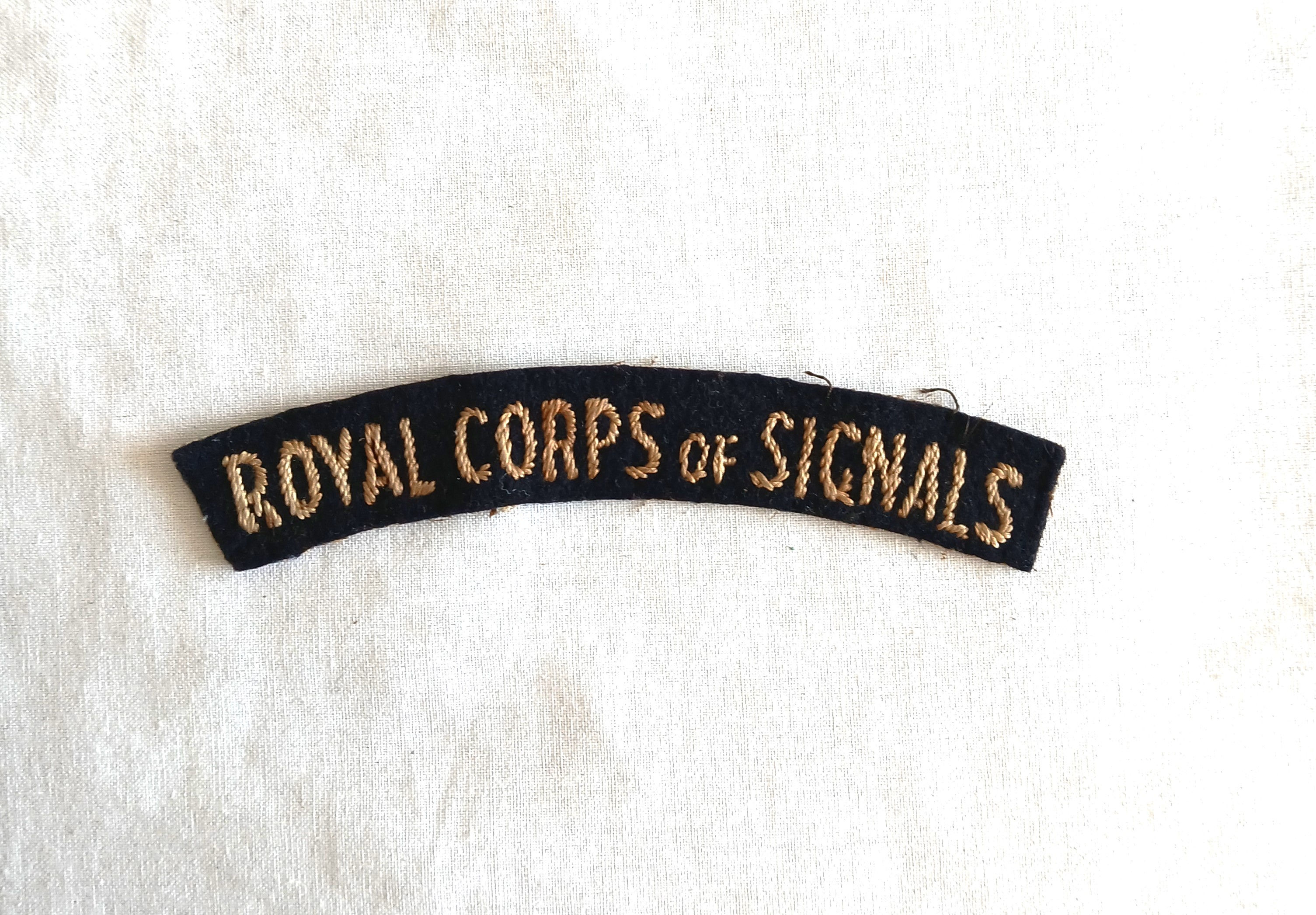 Soutien - GB17110a  Title royal corps of signals (noir)