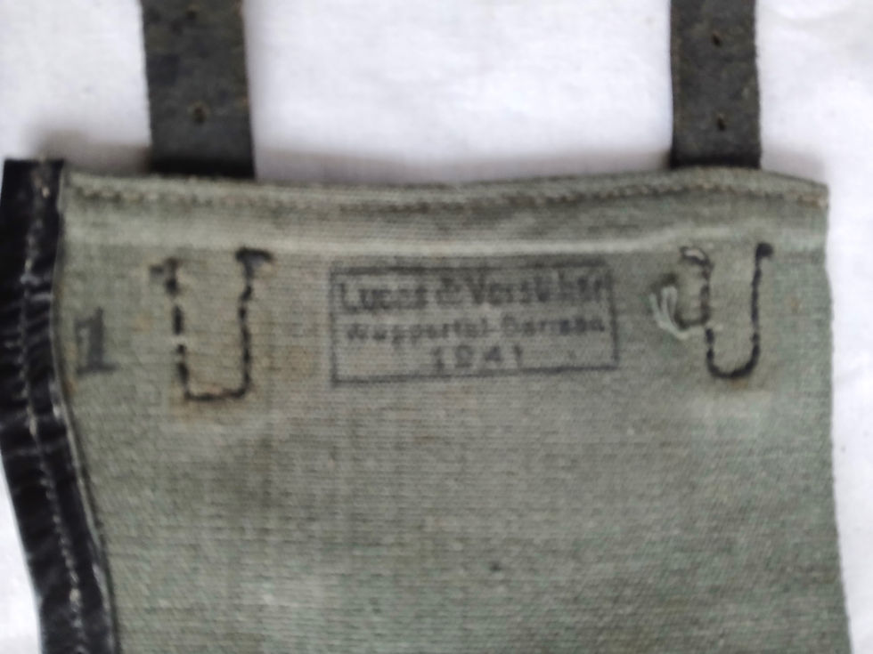 Miniature : Uniforme - DE384360e Paire guêtron (Gamaschen) 1°type daté 1941