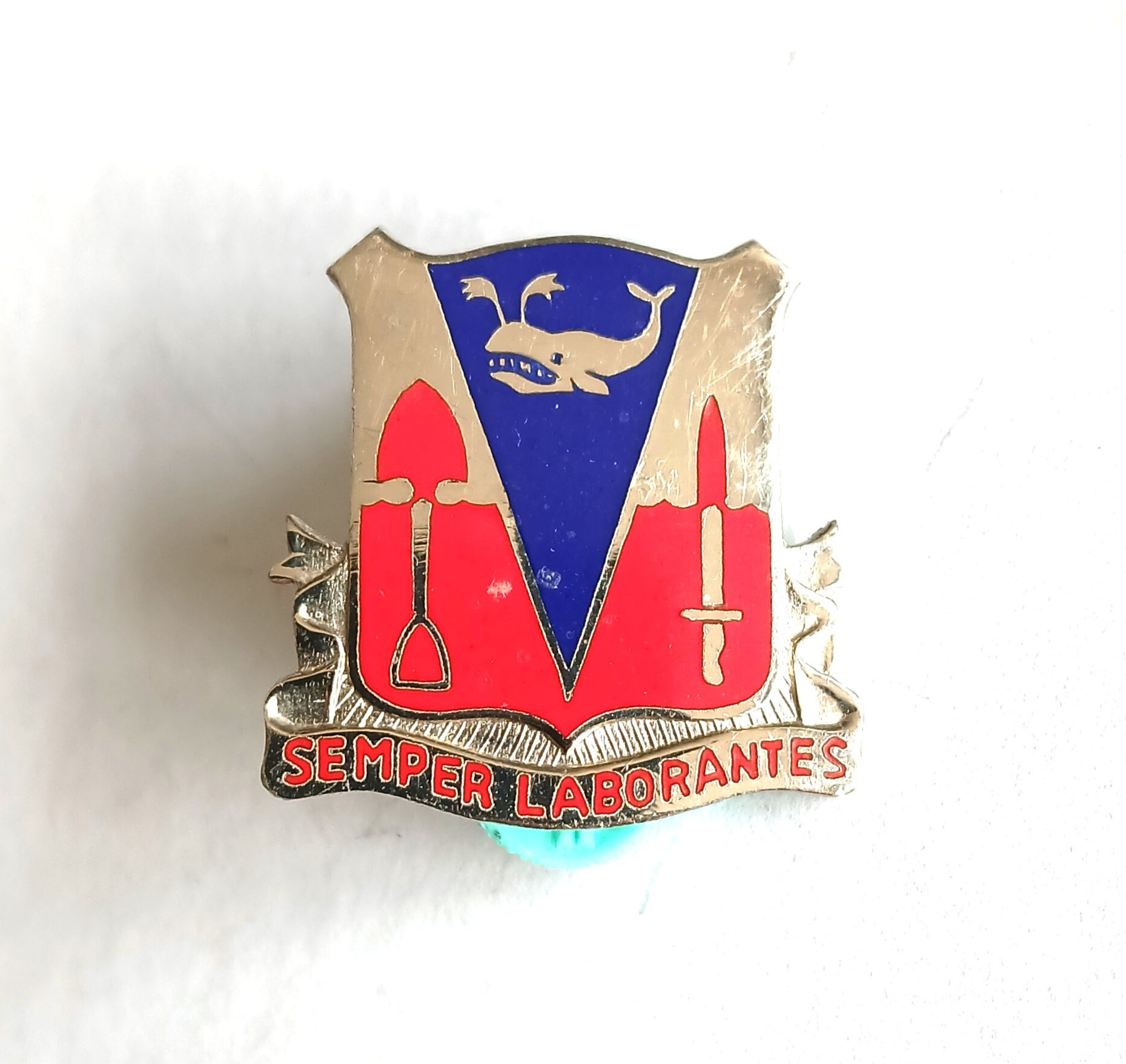 Crest engineer post 1945 - US264420a  579th Engineers battalion