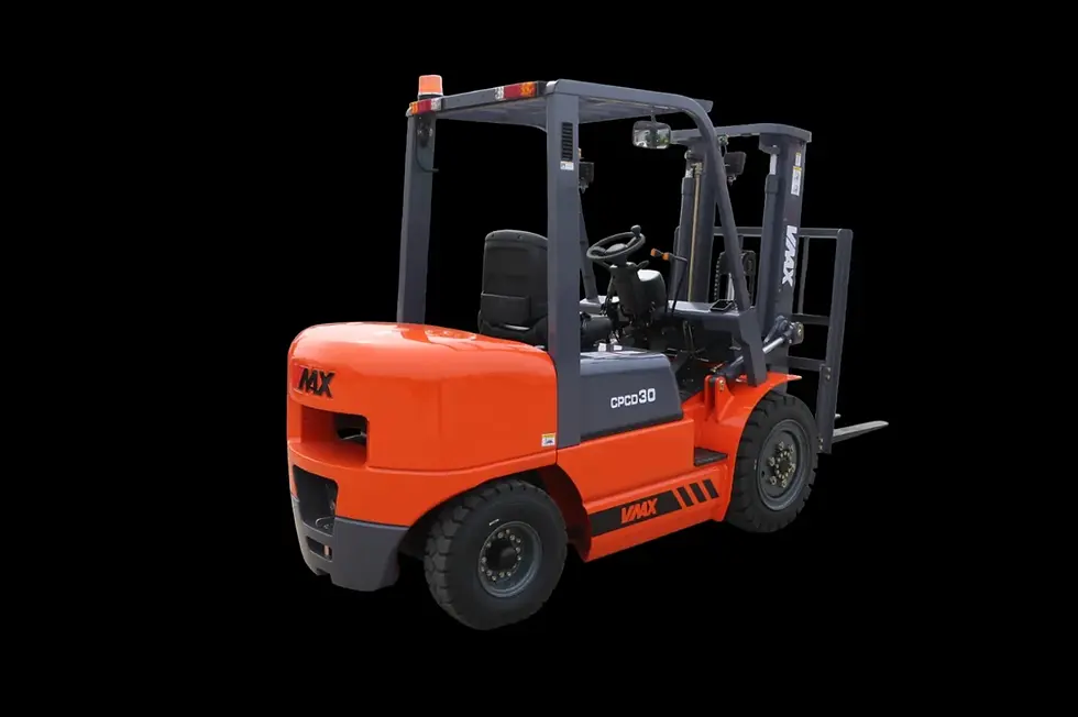 Miniature : Chariot élévateur diesel 3 t VMAX CPCD30 — vue arrière trois-quarts gauche, capot orange et mât VMAX.