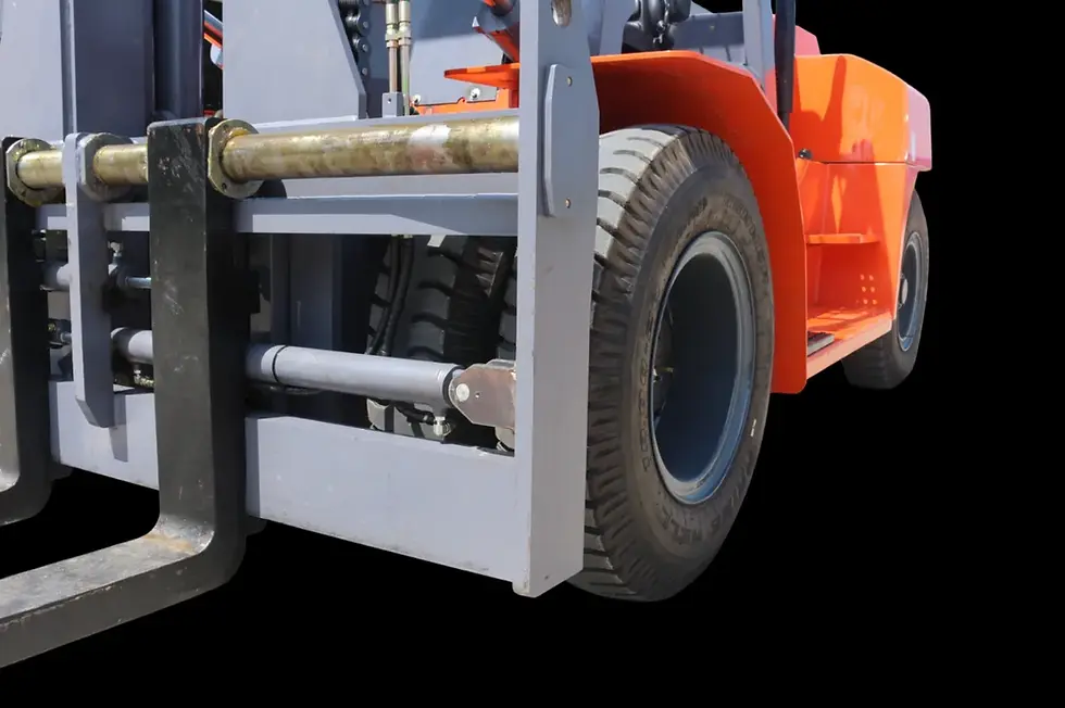 Miniature : Détail des fourches renforcées du chariot élévateur VMAX 13 t.