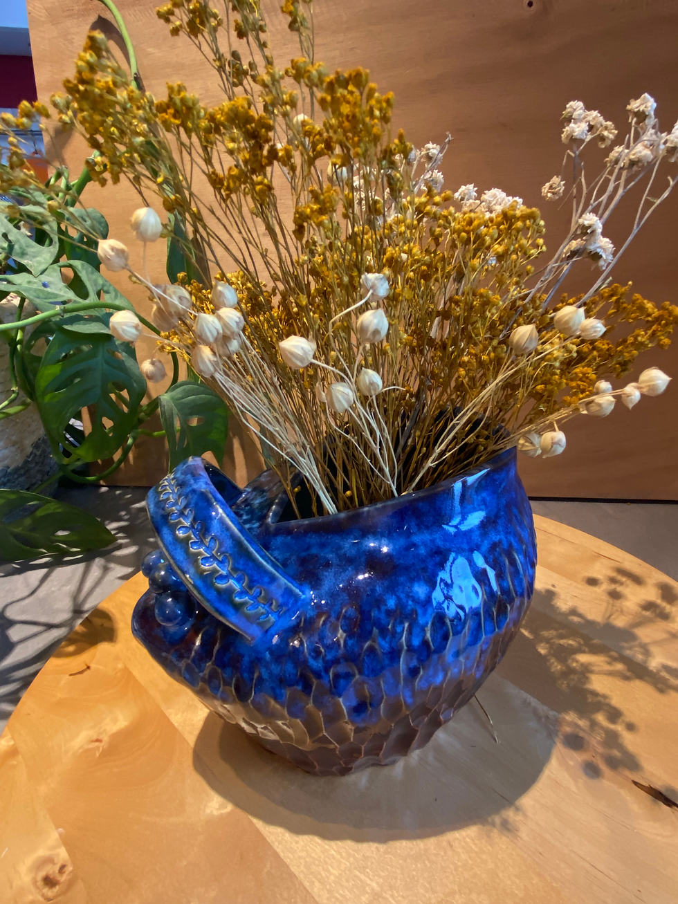 Thumbnail: Sculptural vase