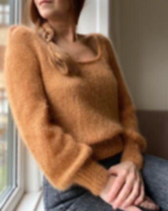 Casia Sweater Square-Neck PDF english version
