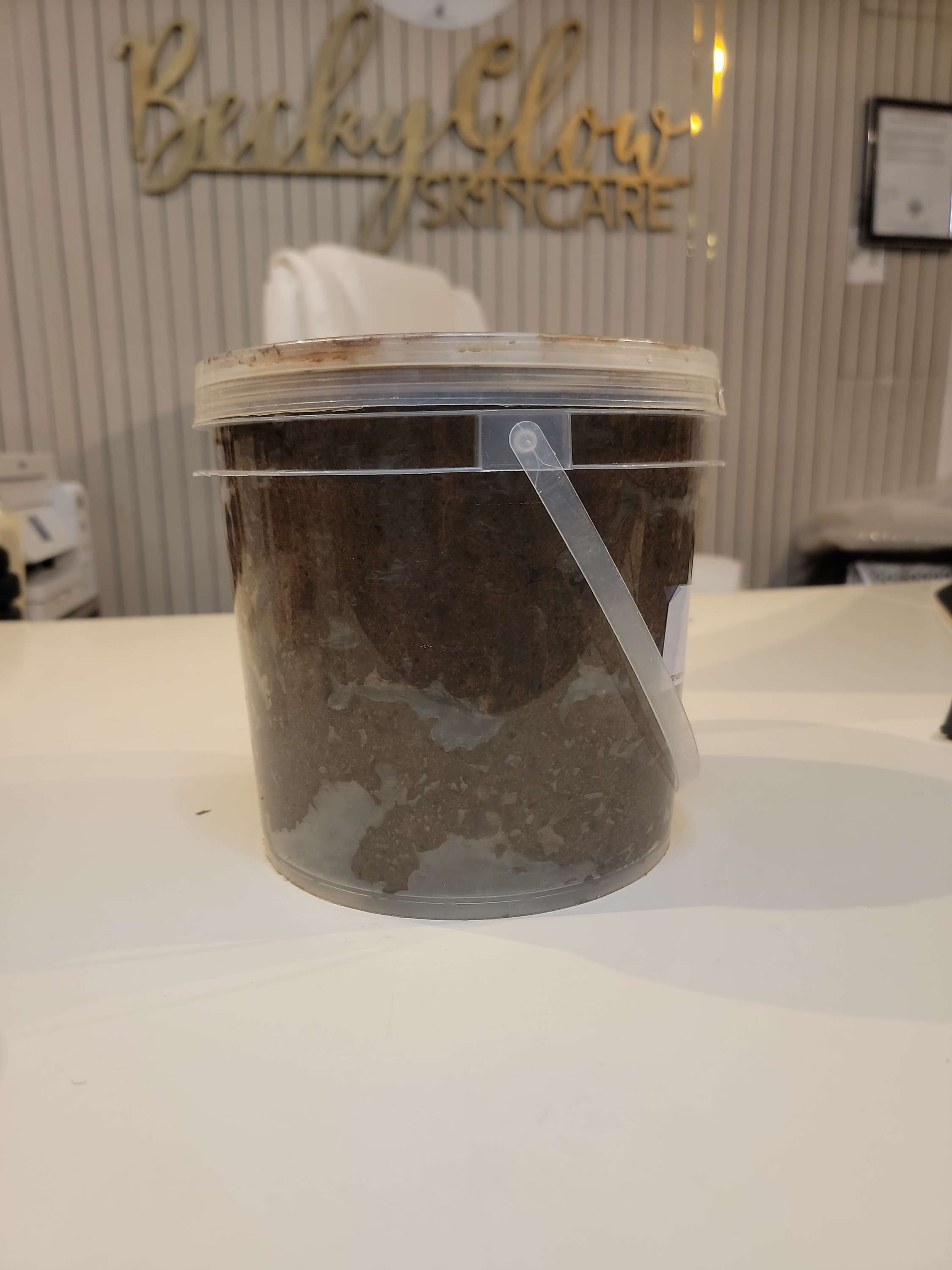 Bucket lightening black soap