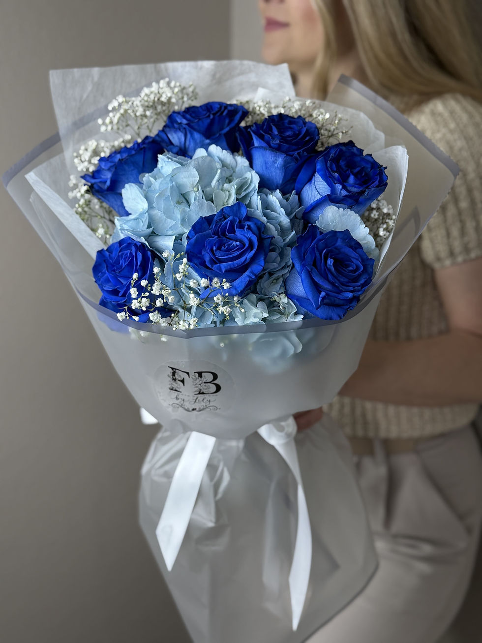 bouquet of blue roses with hydrangea