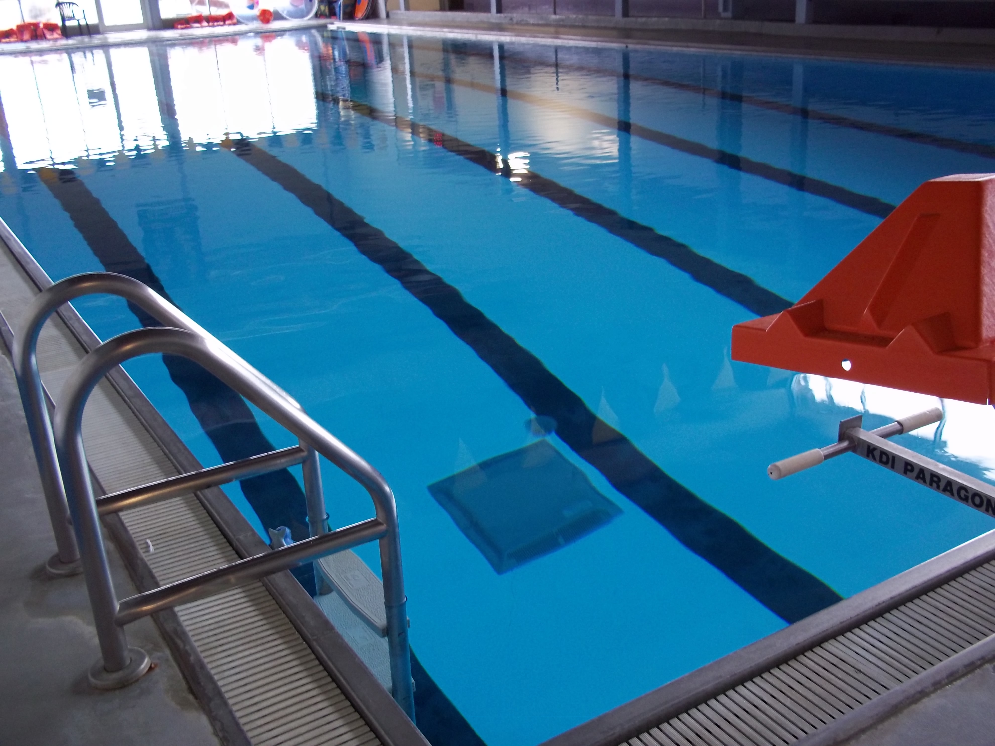 Analysis: Energy model and life cycle cost (LCC) analysis for pool solar retrofit purchasing options (100,000 gallon pool).