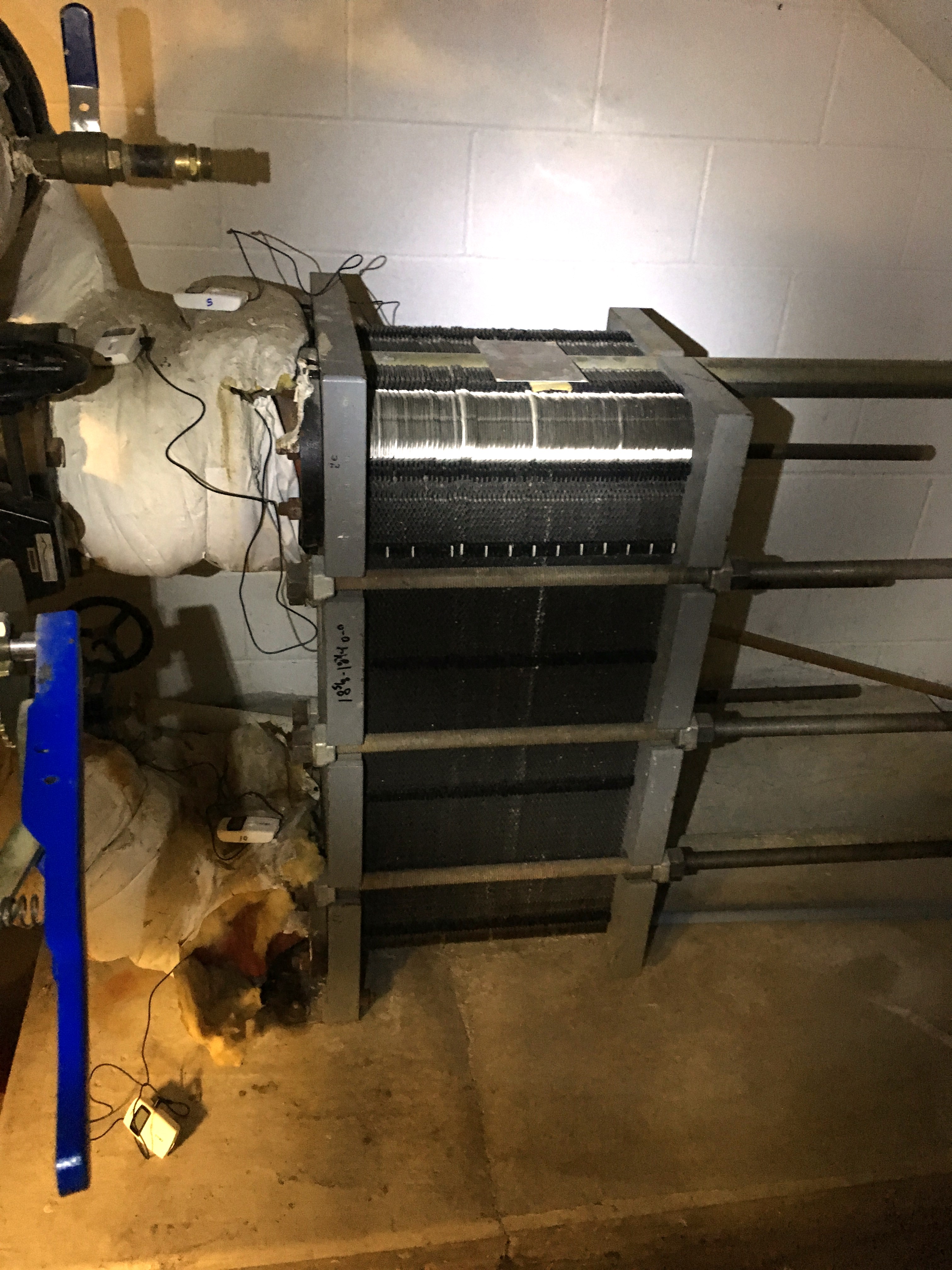 Analysis: Energy model and Energy Trust of Oregon (ETO) Technical Analysis Report. Energy analysis for replacing plate and frame heat exchanger.