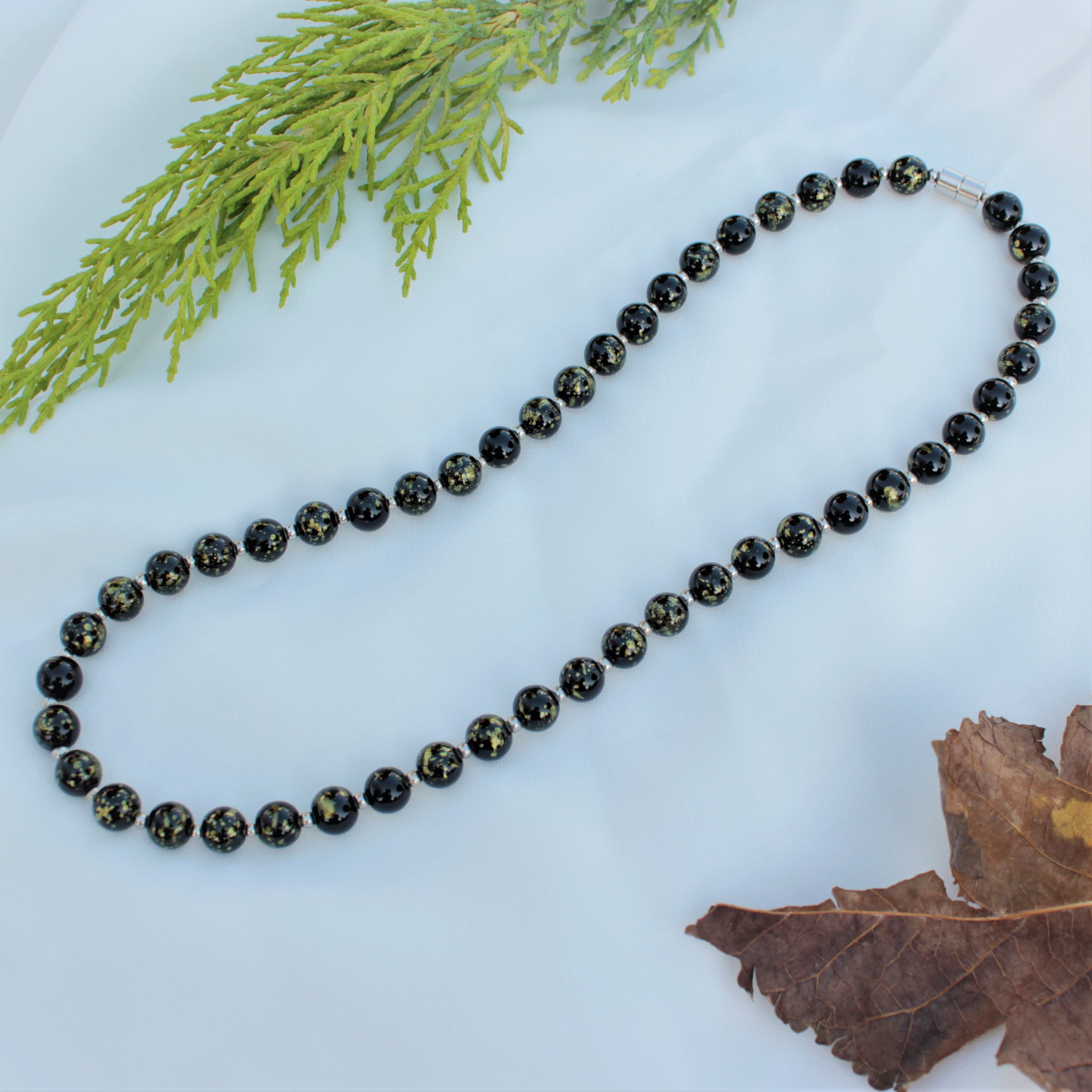 Collana da donna in pietra naturale