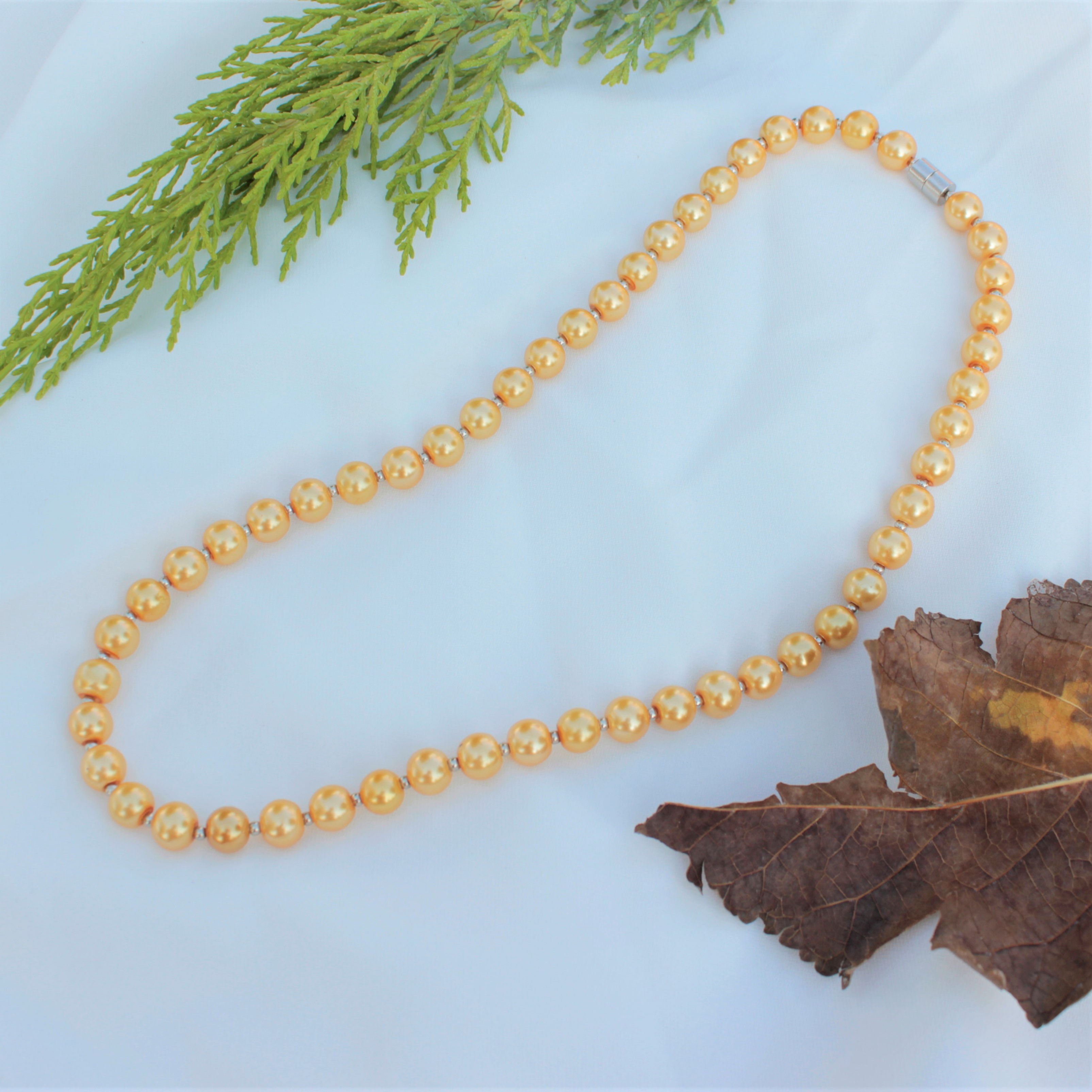 Collana da donna in pietra naturale