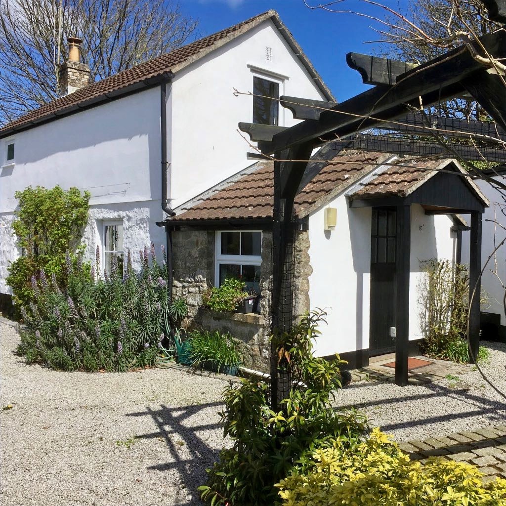 Self catering in Cornwall Tresowes Green Cottage England