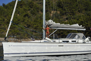 Dufour 40 Performance For Sale - SOLD