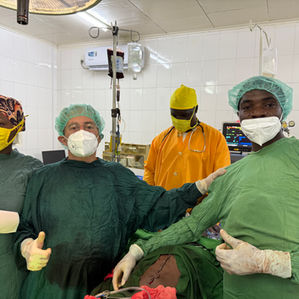 Visita del Dr Cortés al hospital