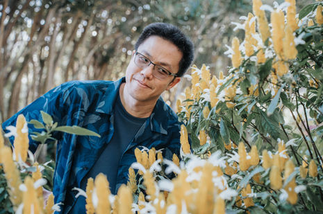 family portraits at Brisbane Roma Street Parkland