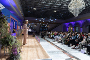 AWOMAN - 15 EDICIONES EN CAMPO MARTE