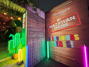 PARAMOUNT PLUS - MAZATLAN SHORE - ALFOMBRA AZUL