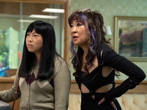 STAR PLUS - QUIZ LADY - AWKWAFINA Y SANDRA OH