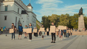 PARAMOUNT PLUS - AGENTES DE CAMBIO (THE CHANGEMAKERS)