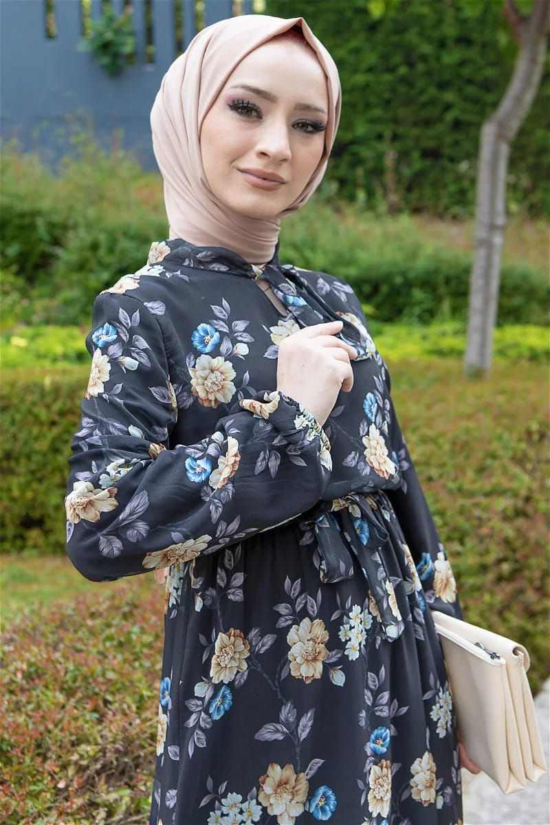 Küçük resim: Şifon Çiçekli Abiye Elbise