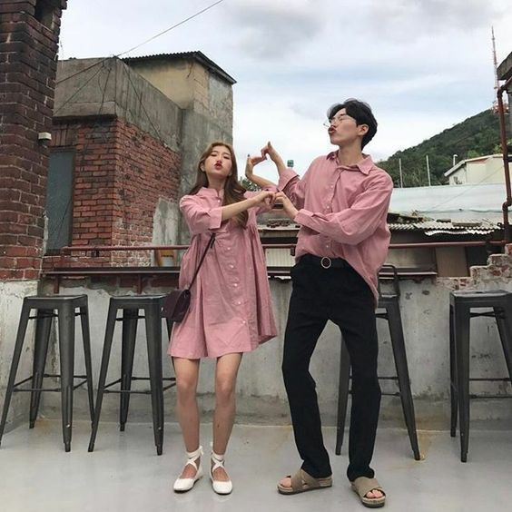 Couple look cookingwiththehamster