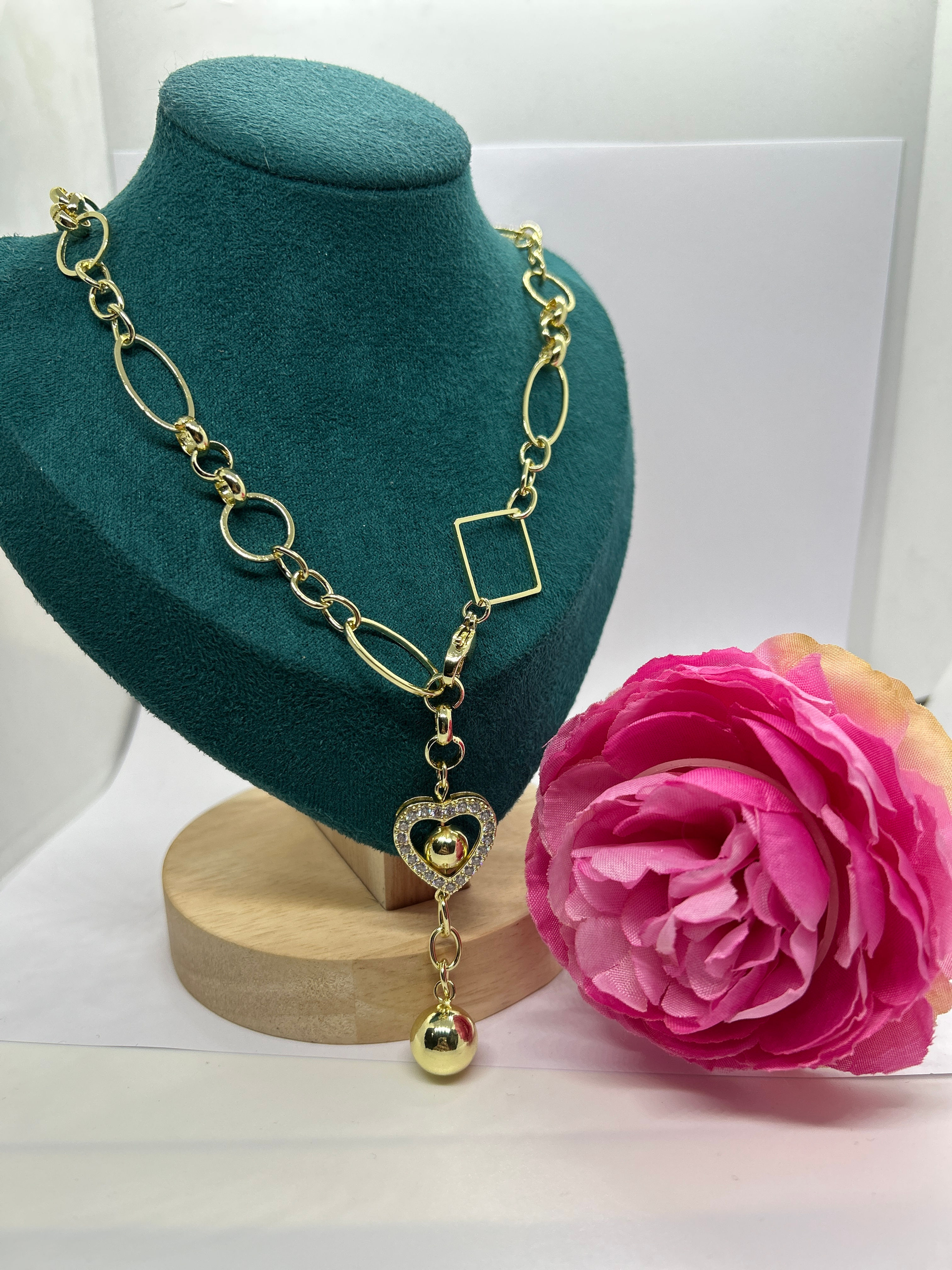 Lănțișor cu biluțe și Inimă ♥️ 
