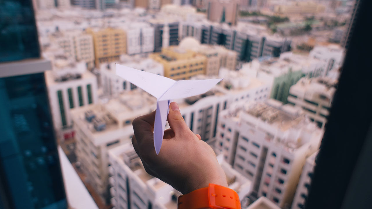 flying paperplane dreams money