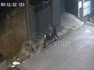 Ação criminosa registrada por câmera de segurança