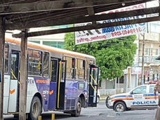 Local da invasão ao coletivo, no bairro Santa Clara