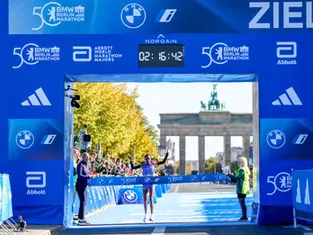 BMW BERLIN-MARATHON is the largest marathon in the world with 54,280 finishers