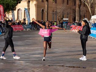 Christine Njoki secures her second Totalsports Women’s Race victory, this time in Cape Town